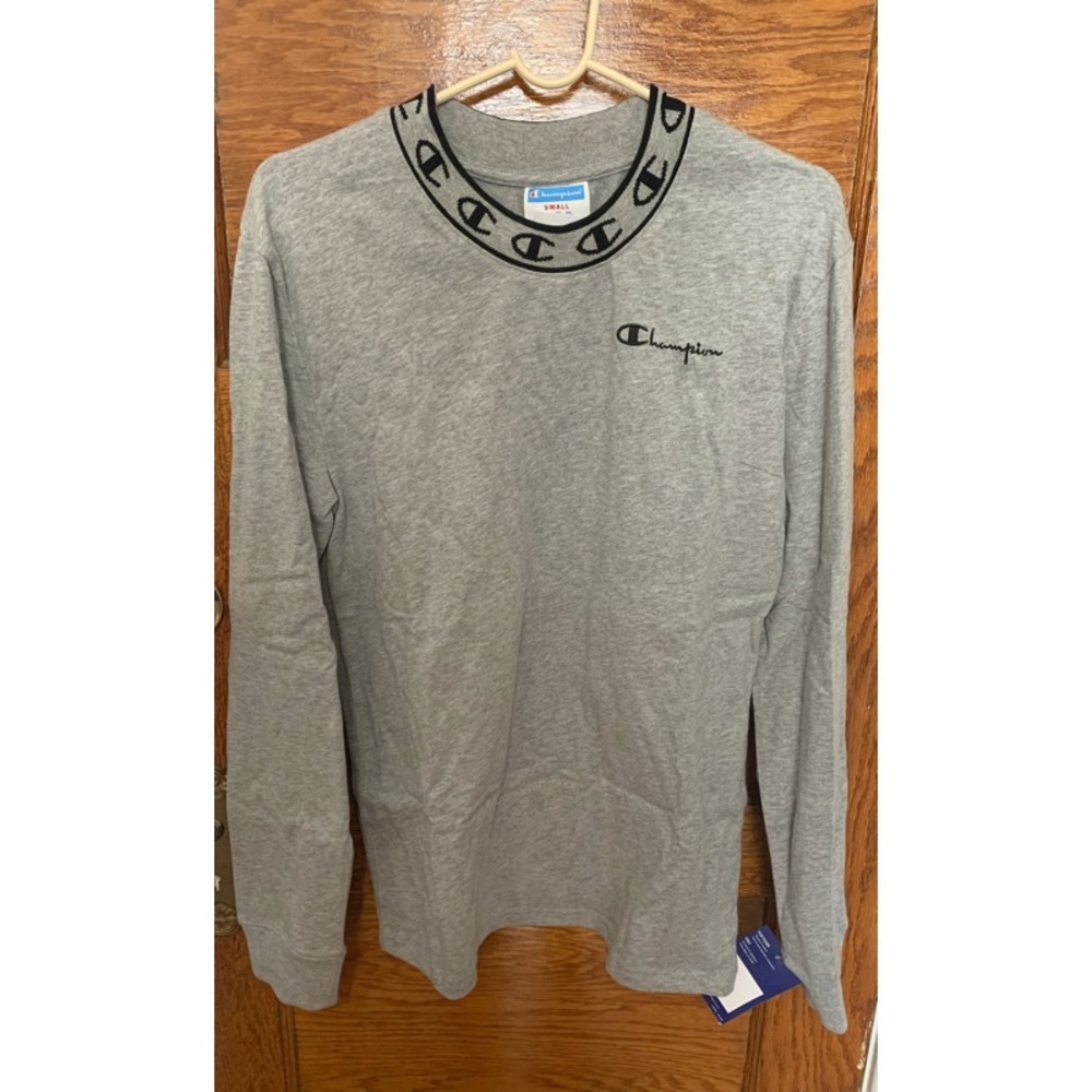 Champion shirt - Picture 1 of 5